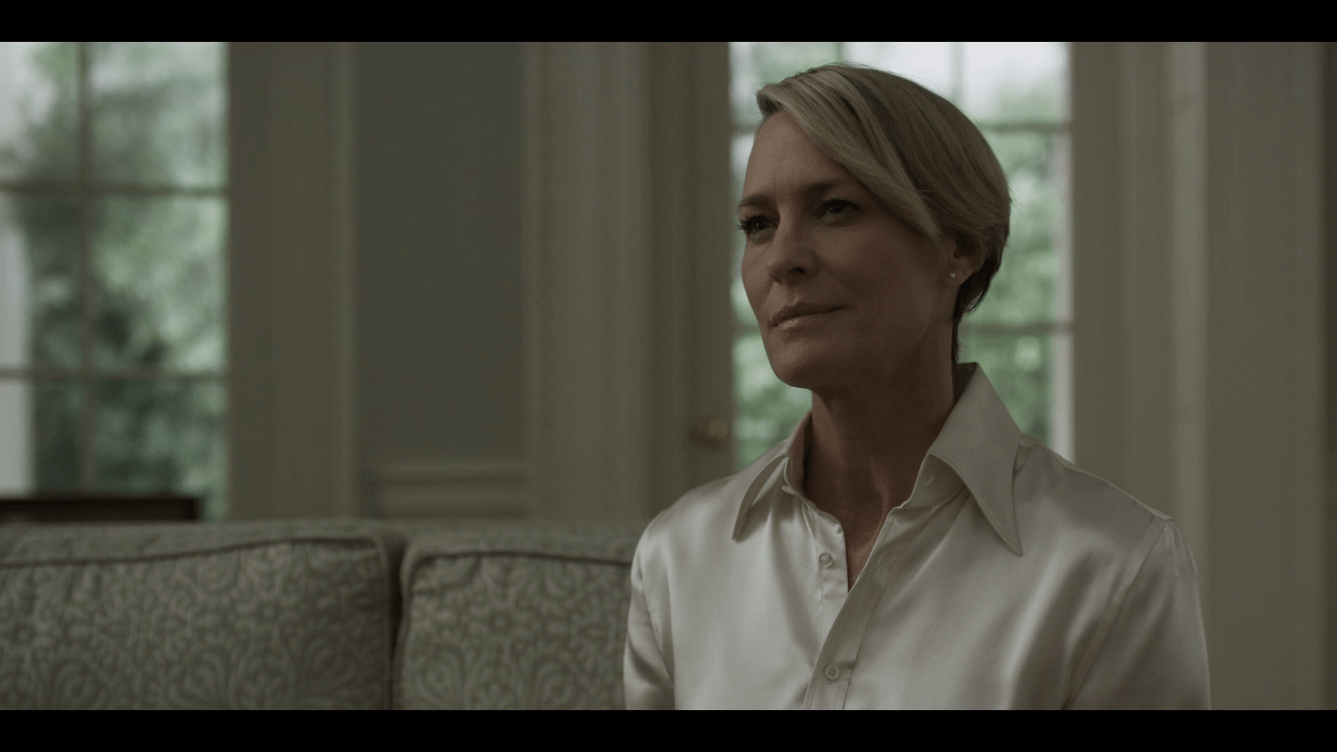 Download House of Cards (Season 1 – 6) Dual Audio {Hindi-English} Complete Series 480p 720p 1080p